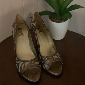 Carlos Santana Heels